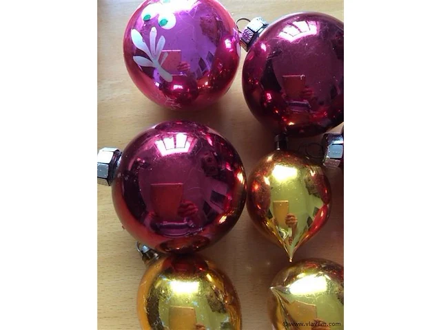 Oude kerstballen - afbeelding 2 van  3