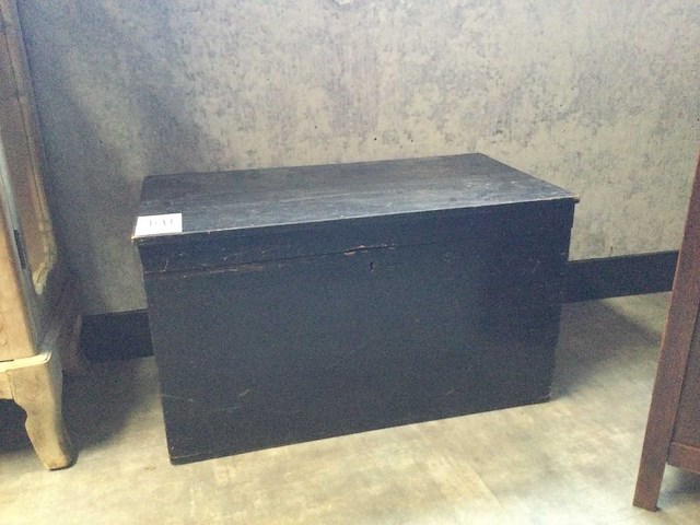 Oude kofferkist - afbeelding 1 van  3