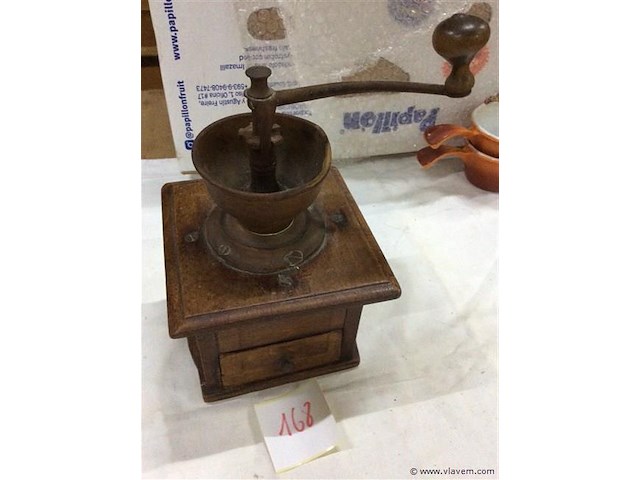 Oude koffiemolen - afbeelding 1 van  2