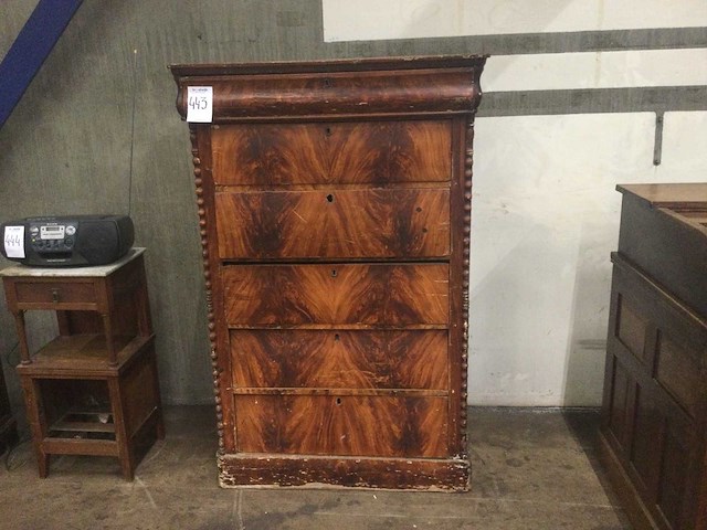 Oude ladekast - afbeelding 1 van  2