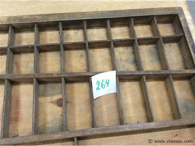 Oude letterbak l:85 br:35. - afbeelding 3 van  3
