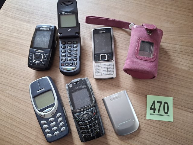 Oude mobieltjes - afbeelding 1 van  3