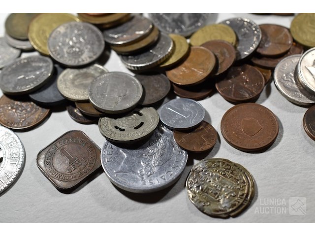 Oude munten en biljetten - afbeelding 15 van  16