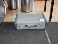 Oude reiskoffer 60 x 37 x 16 cm. - afbeelding 1 van  2