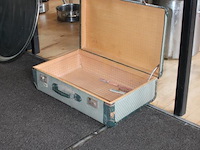 Oude reiskoffer 60 x 37 x 16 cm. - afbeelding 2 van  2