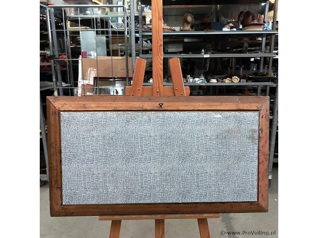 Oude religieuze voorstelling in fraaie gesneden houten lijst - afbeelding 5 van  5