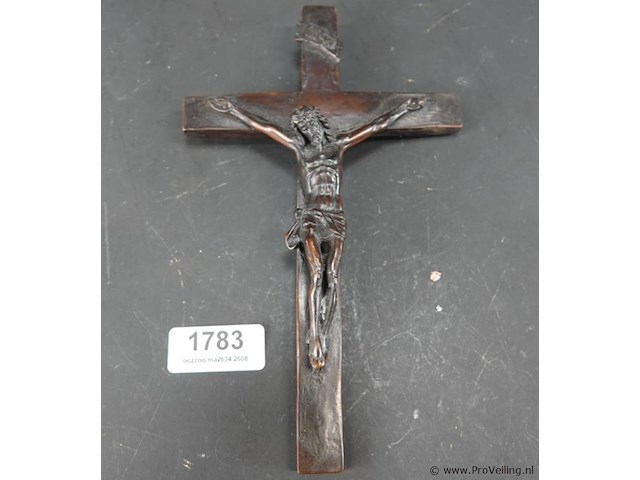 Oude rozenhouten crucifix - afbeelding 2 van  5