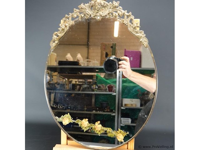 Oude spiegel in brons/messing lijst - afbeelding 2 van  5