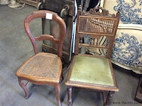 Oude stoelen 2stuks - afbeelding 1 van  3