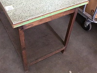 Oude tafel - afbeelding 2 van  2