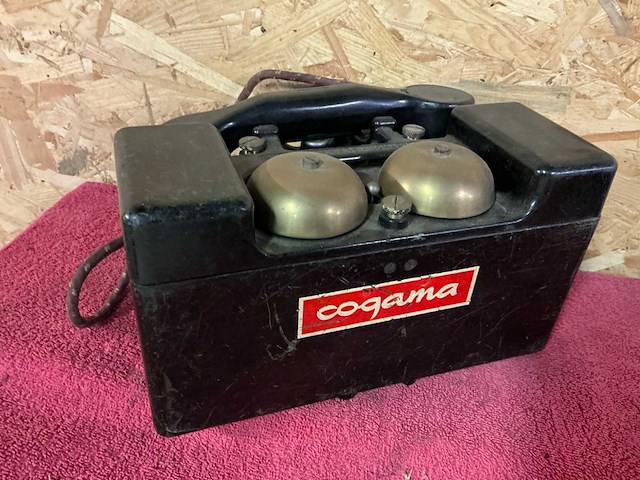 Oude telefoon - afbeelding 3 van  3