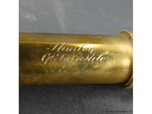 Oude telescopische verrekijker - afbeelding 3 van  5