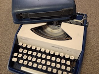 Oude typemachine - afbeelding 2 van  3