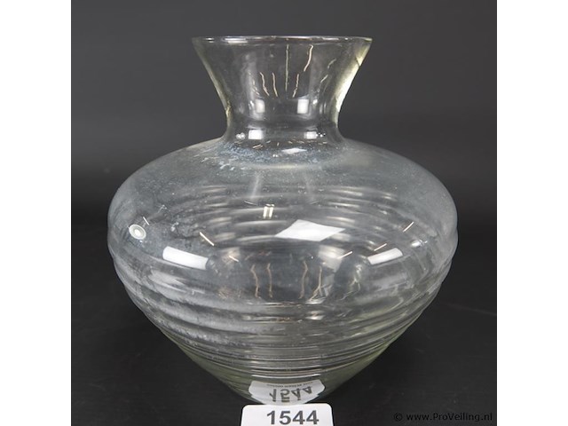 Oude vaas copier? - afbeelding 1 van  5