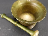 Oude vijzel met stamper - afbeelding 4 van  5