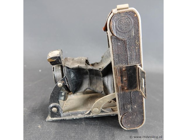 Oude voigtlander camera - afbeelding 2 van  5