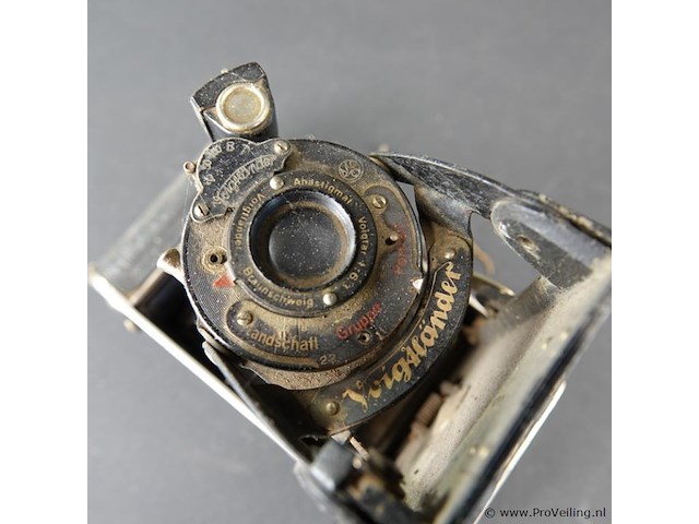 Oude voigtlander camera - afbeelding 4 van  5