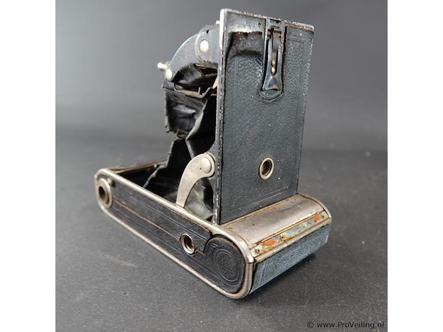 Oude voigtlander camera - afbeelding 5 van  5
