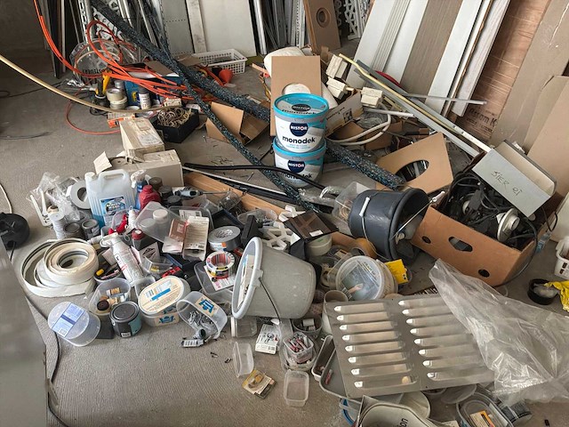 Oudijzer, bouwmaterialen en verlichting - afbeelding 4 van  17