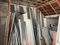 Oudijzer, bouwmaterialen en verlichting - afbeelding 5 van  17