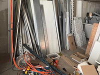 Oudijzer, bouwmaterialen en verlichting - afbeelding 6 van  17