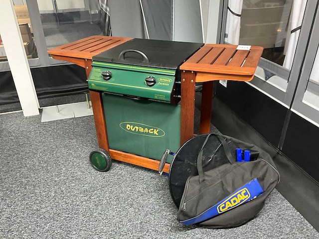 Outback 2 burner gasbarbecue - afbeelding 1 van  5