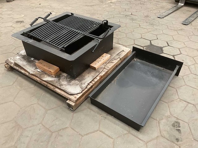 Outdoor grill - afbeelding 4 van  5