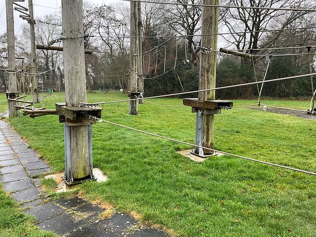 Outdoor klimpark / high ropes parcours - afbeelding 37 van  62