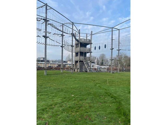 Outdoor klimpark / high ropes parcours - afbeelding 44 van  62