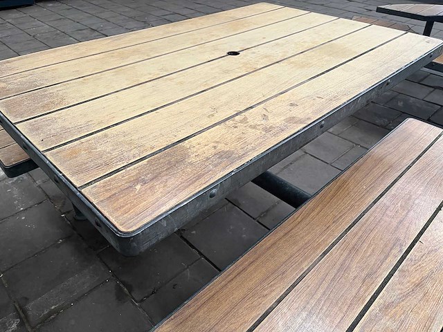 Outdoor picknicktafel met stalen frame - afbeelding 1 van  2