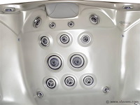 Outdoor spa 5-persoons 220x220 cm - wit bad / antraciete zijkant - incl. bluetooth - afbeelding 3 van  14