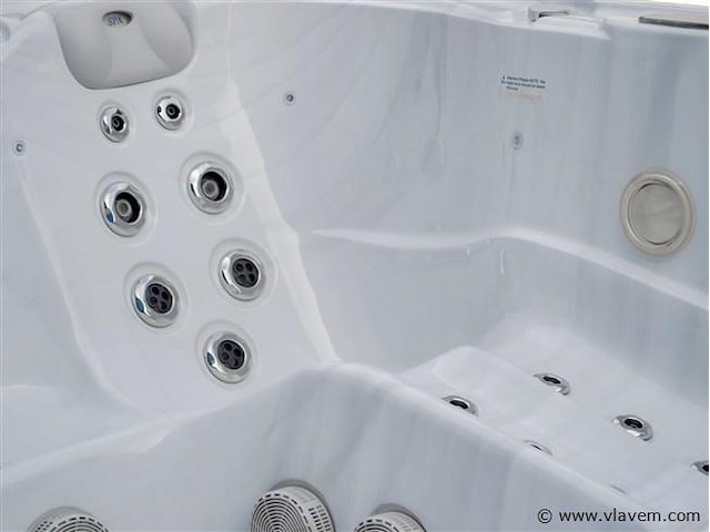 Outdoor spa 5-persoons 230x230 cm - wit bad / antraciete zijkant - incl. bluetooth - afbeelding 3 van  6