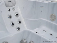 Outdoor spa 5-persoons 230x230 cm - wit bad / antraciete zijkant - incl. bluetooth - afbeelding 3 van  6