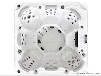 Outdoor spa 7-persoons 220x220x90 cm - sneeuwwit bad met antraciete zijkant - incl. bluetooth - afbeelding 1 van  5
