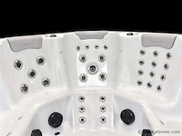 Outdoor spa 7-persoons 220x220x90 cm - sneeuwwit bad met antraciete zijkant - incl. bluetooth - afbeelding 3 van  5