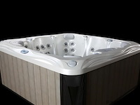 Outdoor spa 7-persoons 220x220x90 cm - wit bad met donkerbruine zijkant - incl. bluetooth - afbeelding 5 van  12