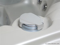 Outdoor spa 7-persoons 220x220x90 cm - wit bad met donkerbruine zijkant - incl. bluetooth - afbeelding 7 van  12