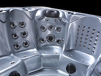 Outdoor spa aquila spa, 6 persoons met 2 ligplaatsen, zilver bad, zwarte skirt - afbeelding 13 van  18