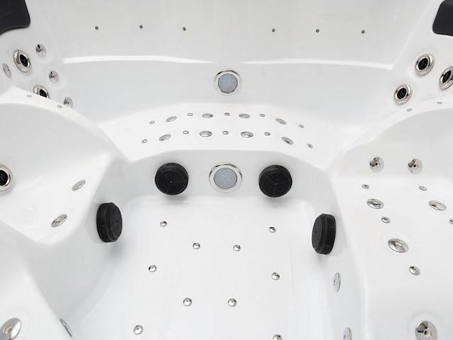 Outdoor spa vonato, 5-persoons spa met 3 ligplaatsen, wit bad, mahonierode skirts - afbeelding 8 van  21
