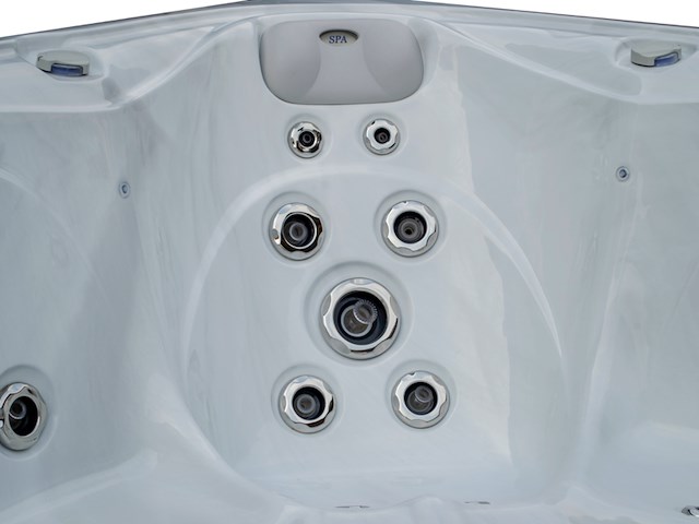 Outdoor spa vonato, donaro, sneeuwwit bad met antraciete skirts - afbeelding 2 van  6