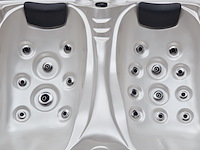 Outdoor spa vonato, fayona, wit bad / witte zijkant - afbeelding 7 van  10