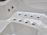 Outdoor spa vonato, fayona, wit bad / witte zijkant - afbeelding 9 van  10