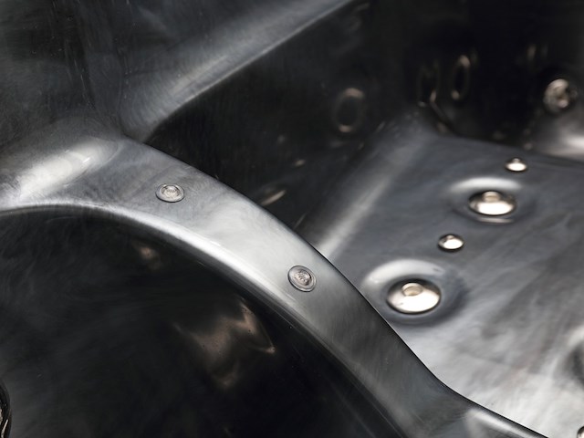 Outdoor spa vonato, flavina, zwart bad, zwarte skirts - afbeelding 19 van  23