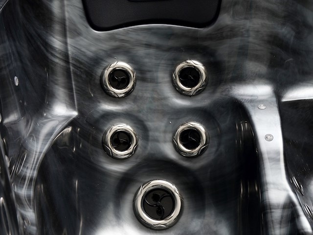 Outdoor spa vonato, flavina, zwart bad, zwarte skirts - afbeelding 21 van  23