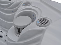 Outdoor spa, vonato, lerano, sneeuwwit bad met antraciete skirts - afbeelding 2 van  11