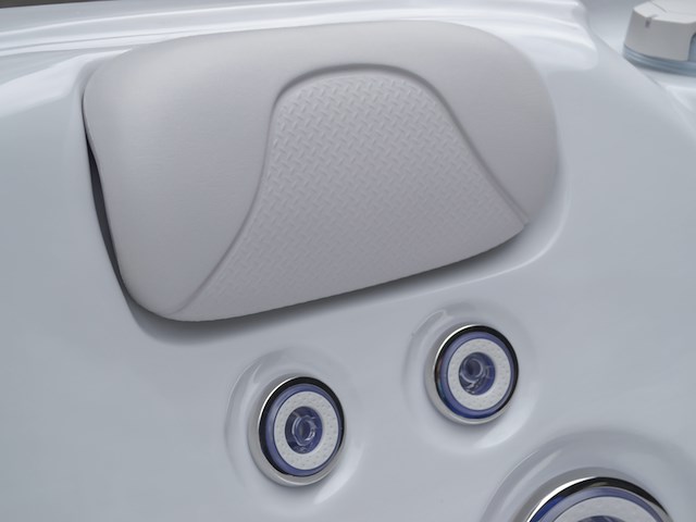 Outdoor spa, vonato, lerano, sneeuwwit bad met antraciete skirts - afbeelding 7 van  11