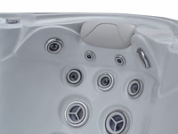 Outdoor spa, vonato, lerano, sneeuwwit bad met antraciete skirts - afbeelding 11 van  11