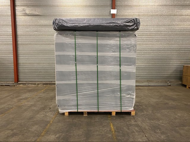 Outdoor spa vonato, lunaro, sneeuwwit bad met grijze skirt - afbeelding 9 van  9