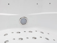 Outdoor spa vonato, milaro, wit bad, mahonierode skirts - afbeelding 9 van  21