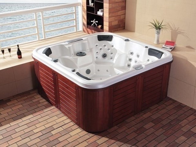 Outdoor spa vonato, milaro, wit bad, mahonierode skirts - afbeelding 1 van  21